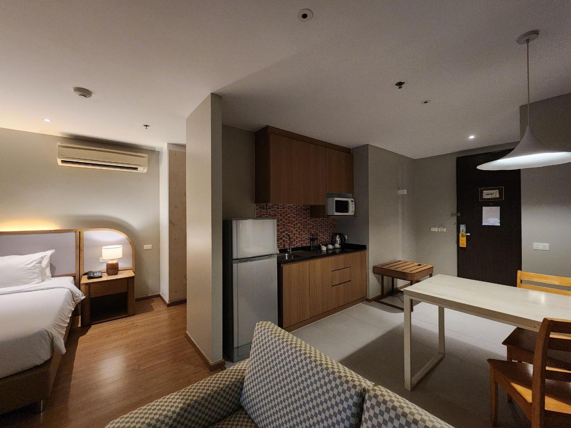 Brighton Hotel Bangkok Extérieur photo